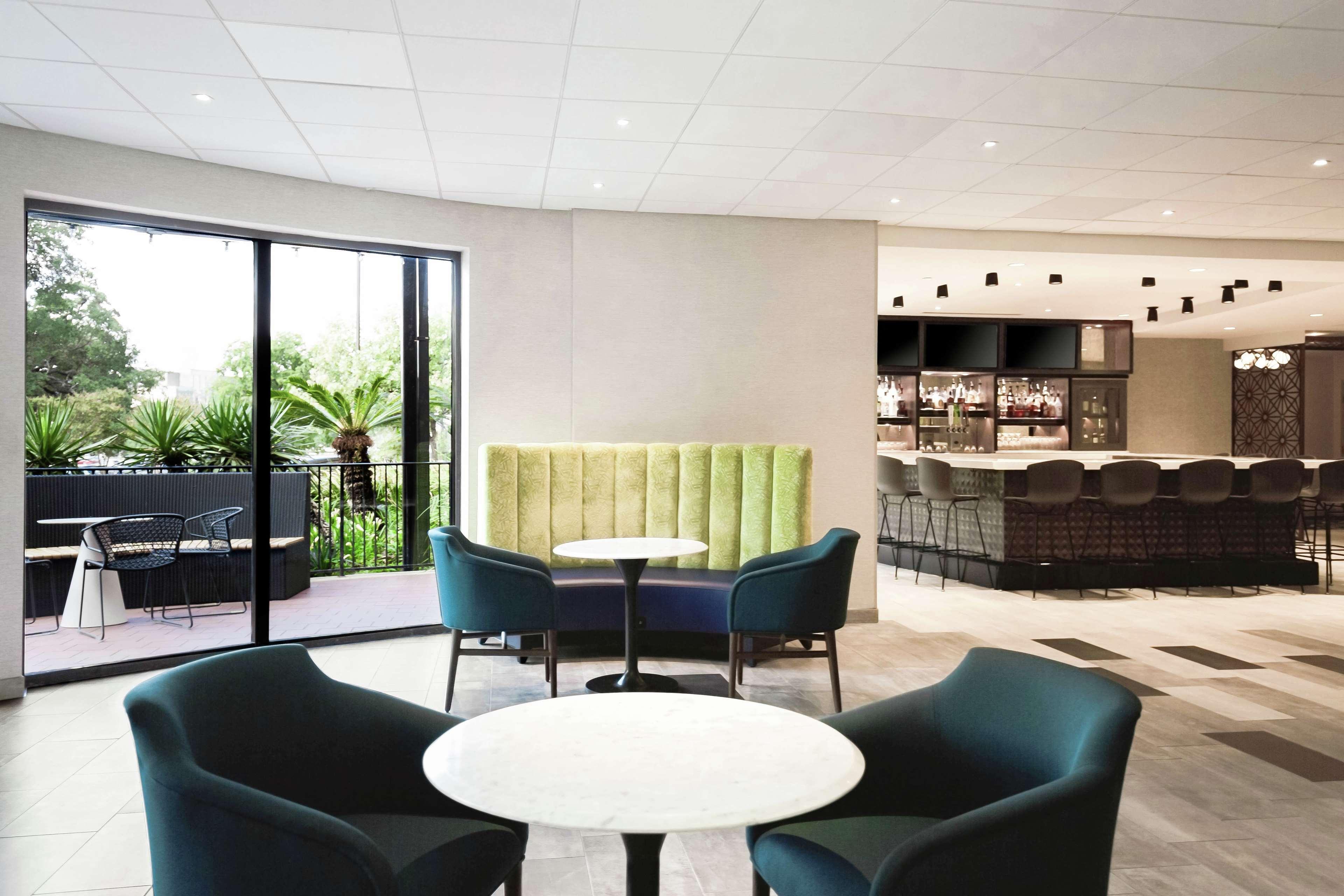 Doubletree By Hilton Austin-University Area Exteriör bild