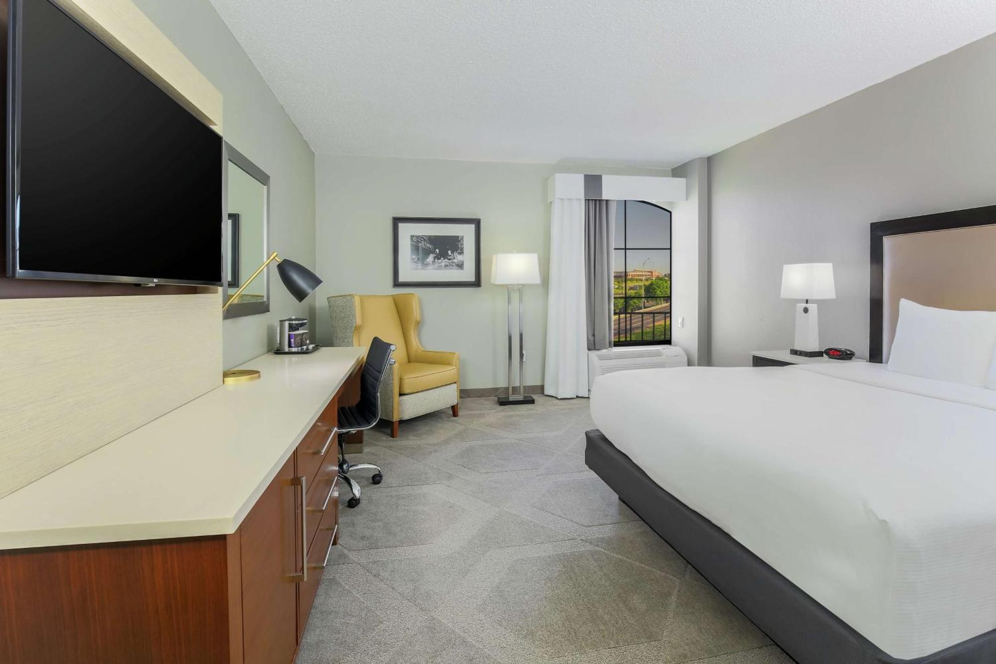 Doubletree By Hilton Austin-University Area Exteriör bild