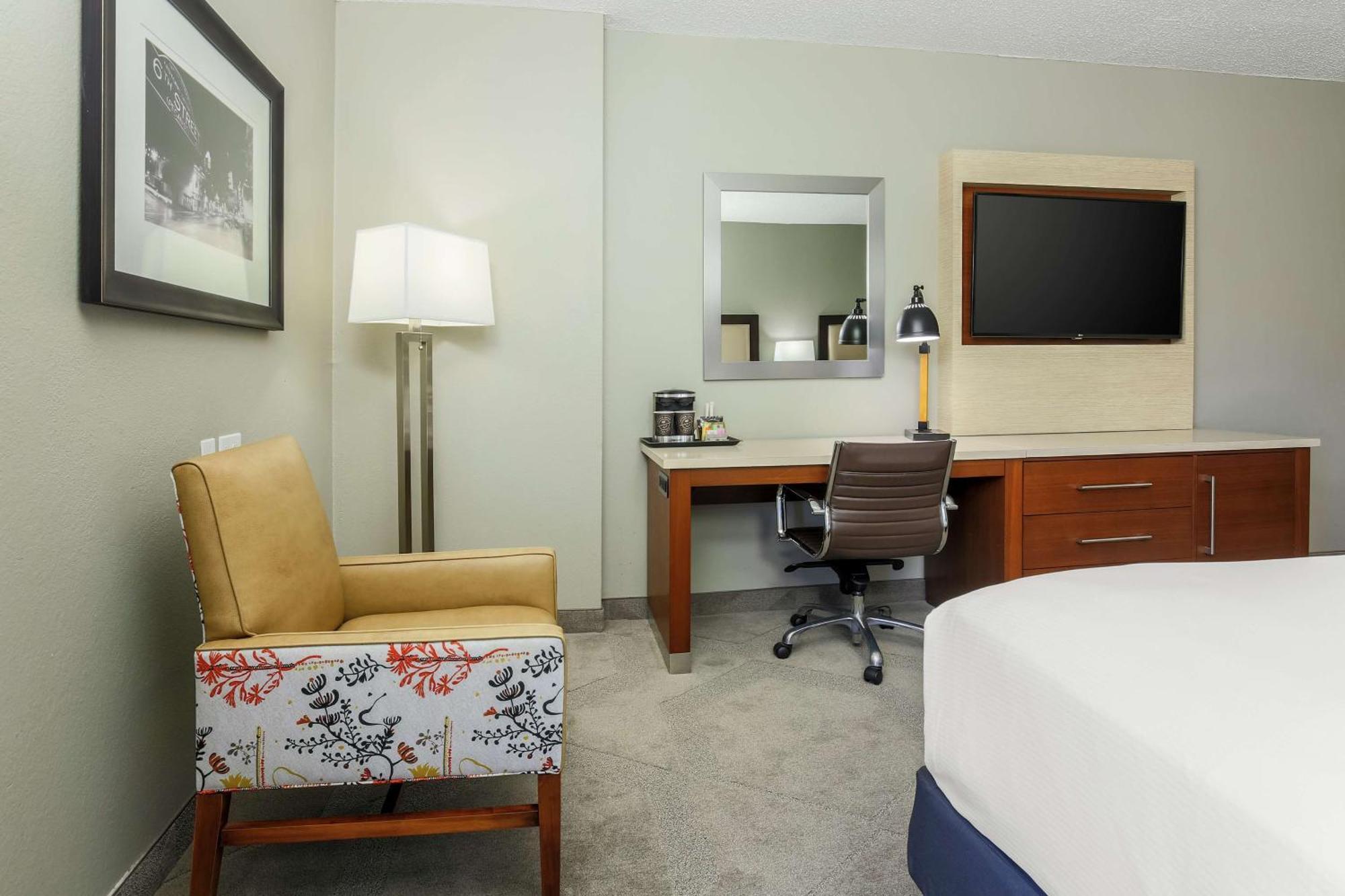 Doubletree By Hilton Austin-University Area Exteriör bild
